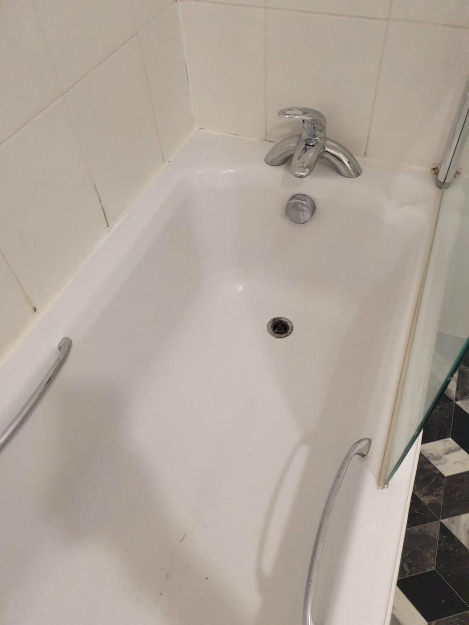 Quiet 2 Bedroom Flat In Darlington With Free Parking, Wi-Fi And More ภายนอก รูปภาพ