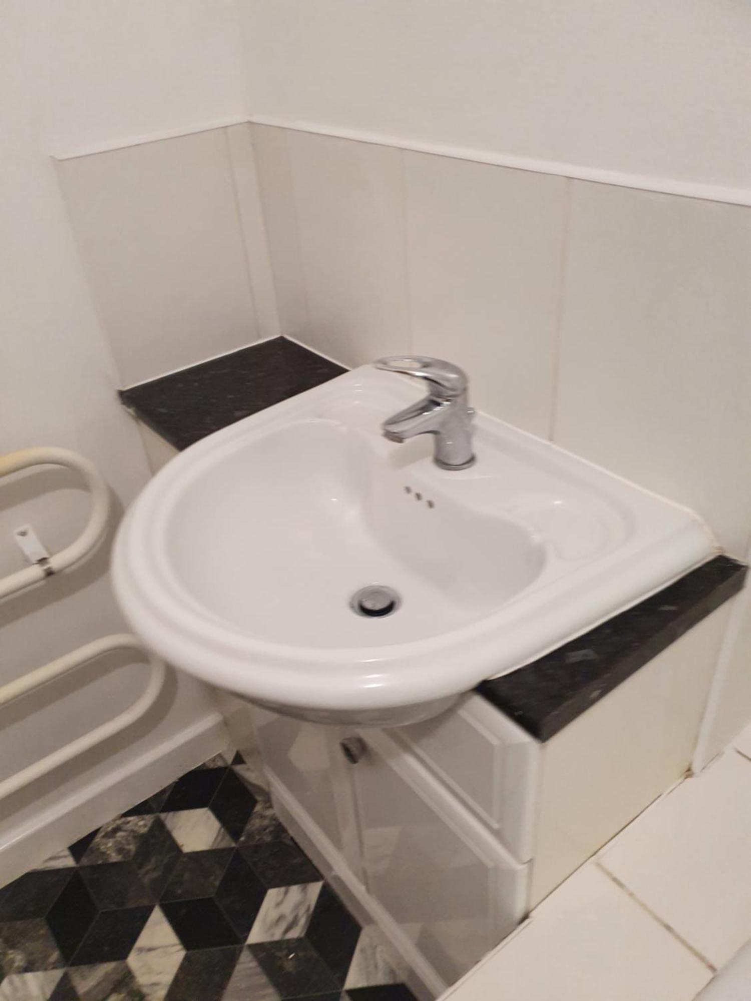 Quiet 2 Bedroom Flat In Darlington With Free Parking, Wi-Fi And More ภายนอก รูปภาพ