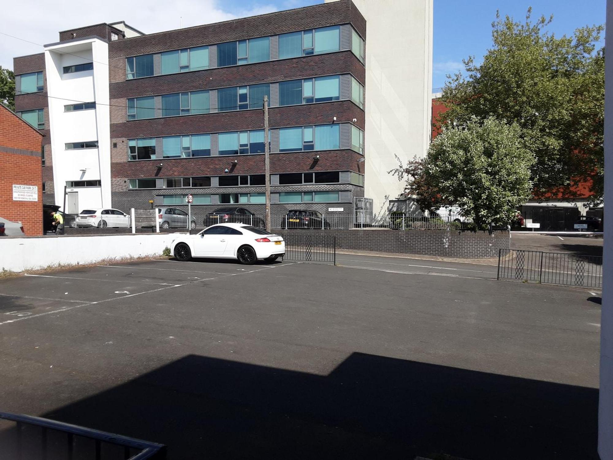 Quiet 2 Bedroom Flat In Darlington With Free Parking, Wi-Fi And More ภายนอก รูปภาพ